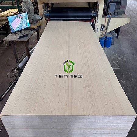 AAA Grade White Recon Plywood With Wholesale Design