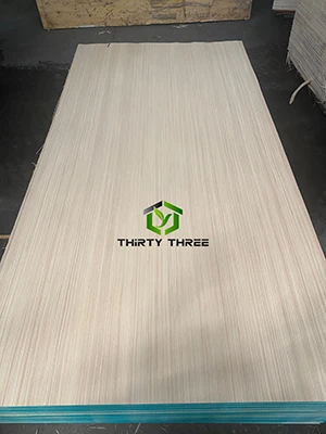 4*8 ฟุต Recon Poplar ไม้วีเนียร์ไม้วิศวกรรม