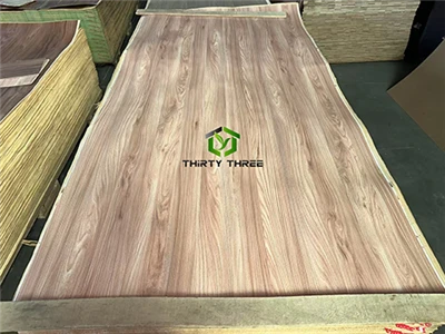Melamine ที่ทำจากเมล็ดหินอ่อนที่ซิงโครไนซ์วิศวกร Poplar Veneer